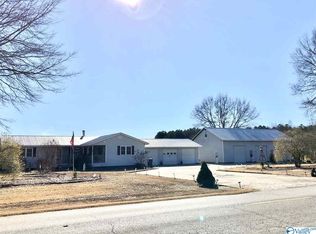 1178 Cave Spring Rd, Owens Cross Roads, AL 35763