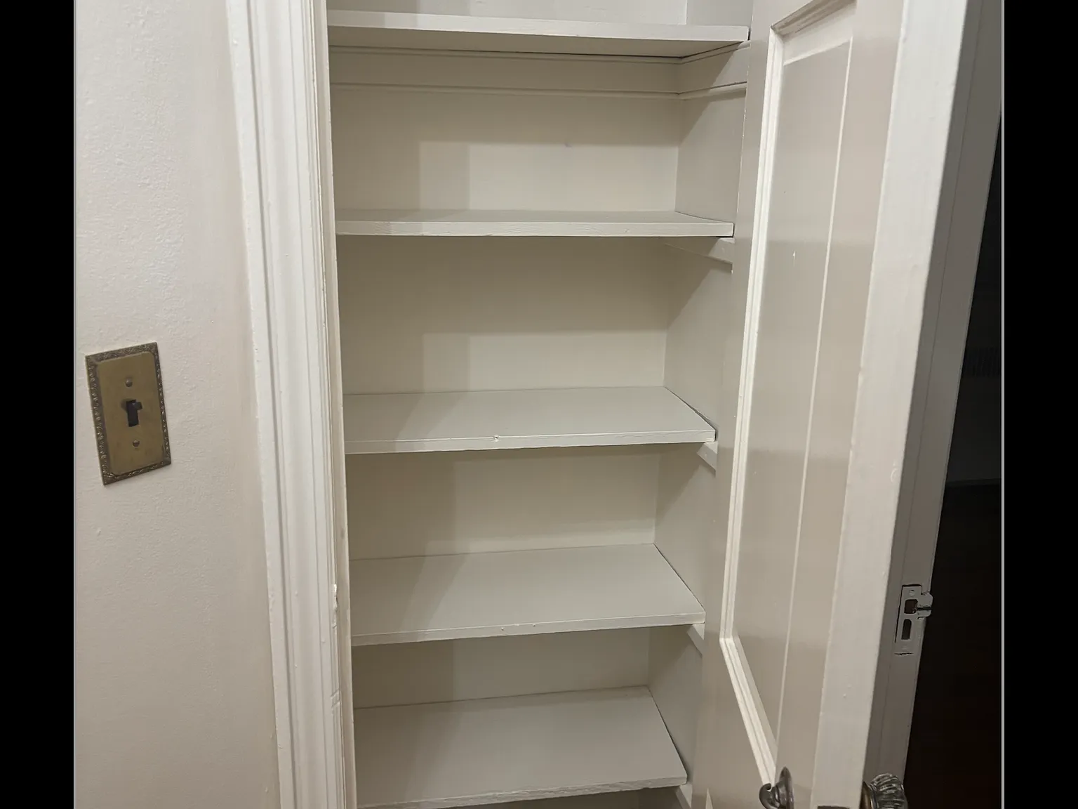 2 bed, $3,200 — Photo 3