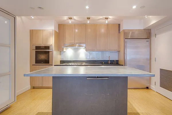 Rented by Manhattan Miami Real Estate | media 22