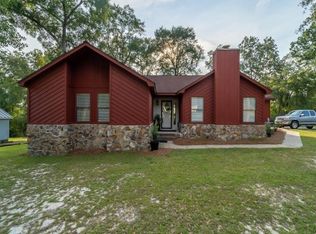 250 Graceland Cir, Ozark, AL 36360