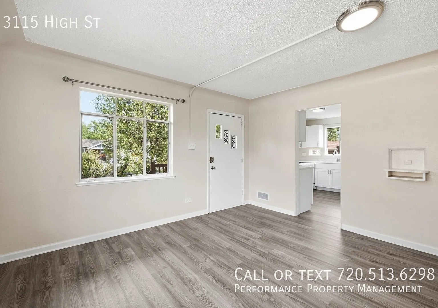 Spacious 4-Bedroom Duplex With Two Living Rooms & Flexible Lower Level - Utilities Included — Photo 4