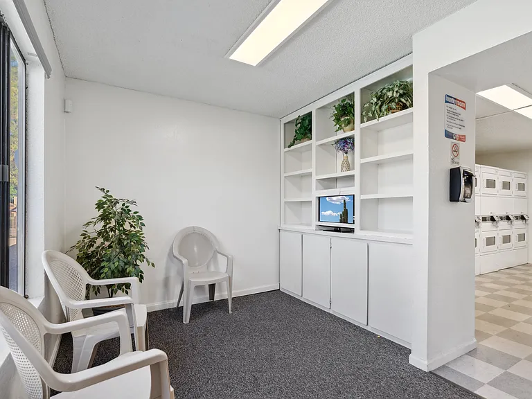 Laundry Room | Shorebird Apartments