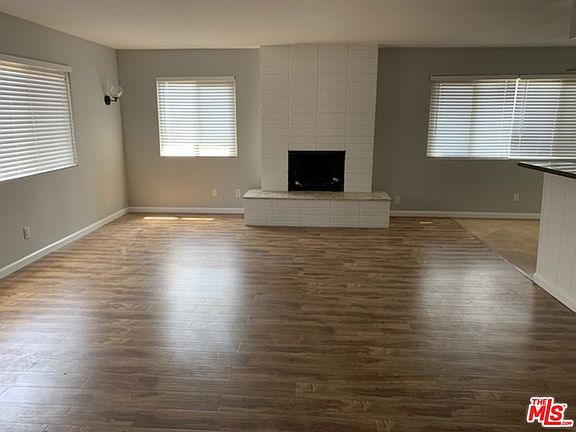 4th image of 1129 23rd St APT 4