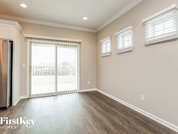 4th image of 2373 Colston Dr