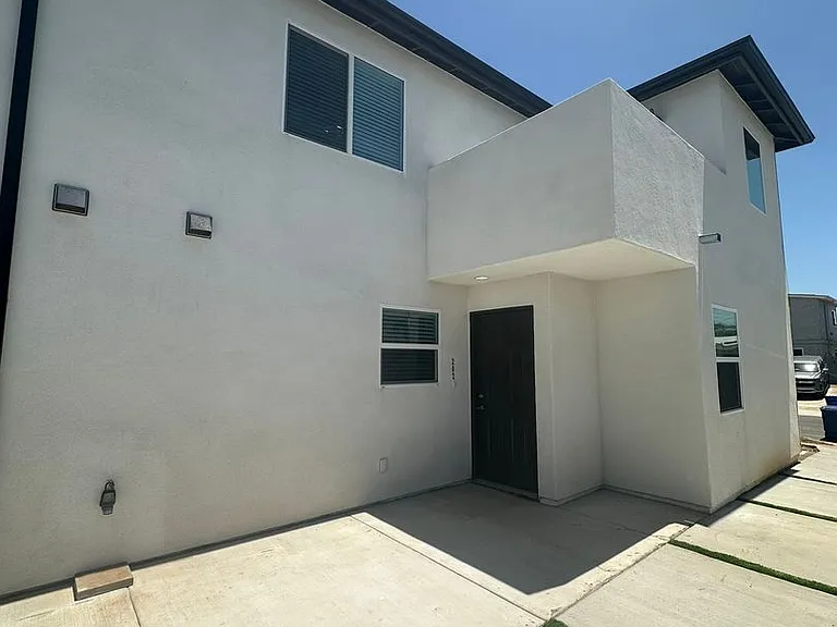 202-204 Calla Ave — Photo 16