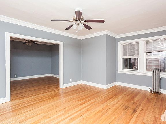 2nd image of 5937 N Paulina St APT 2E