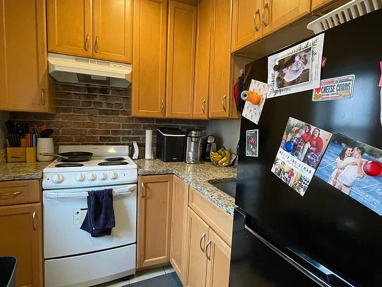 914 Beacon St #2 — Photo 7