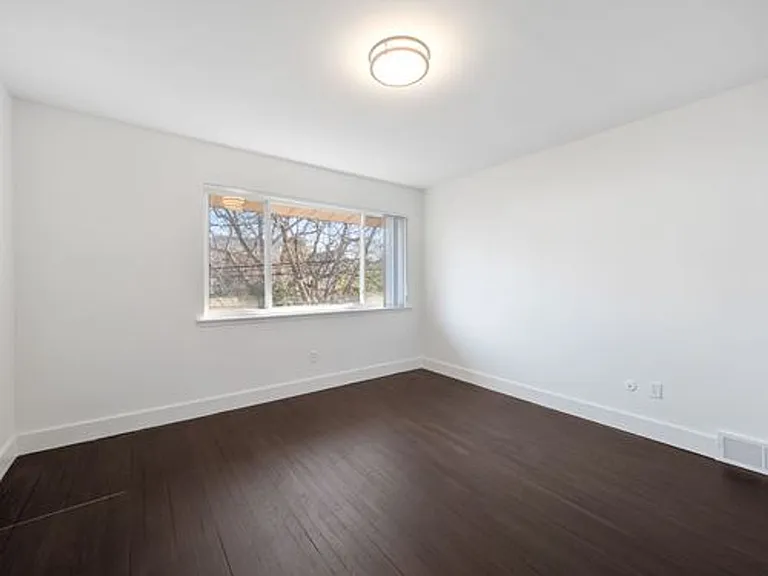 314 Oakland Ave — Photo 8