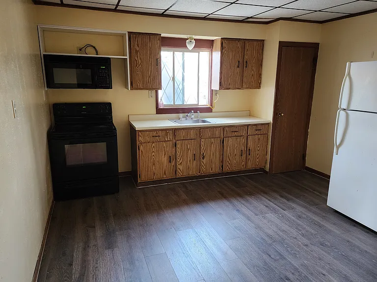 573 Benjamin St #2 — Photo 1
