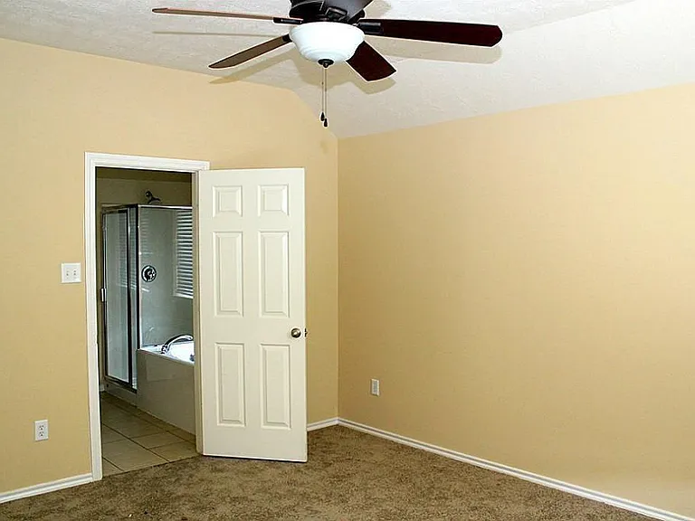 6314 Bonnie Chase Ln — Photo 13
