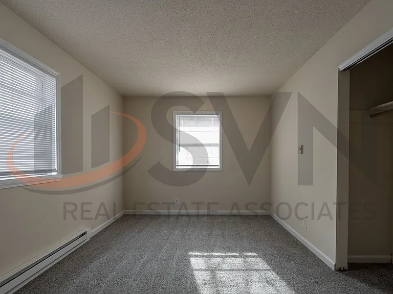 910 Fiske St — Photo 8