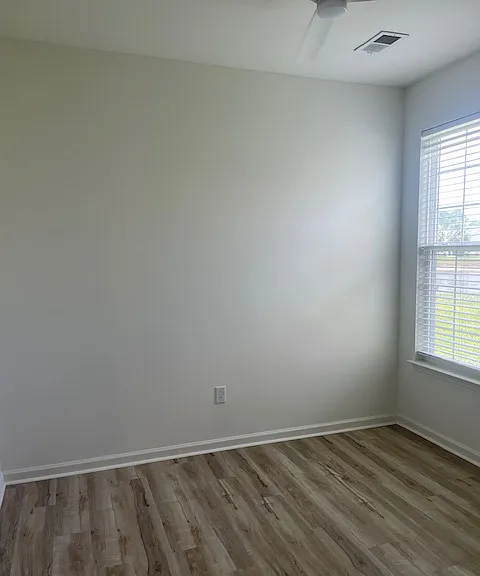 808 Wylie Ct — Photo 16
