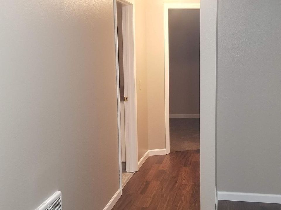 1st image of 408 SE 101st Ave
