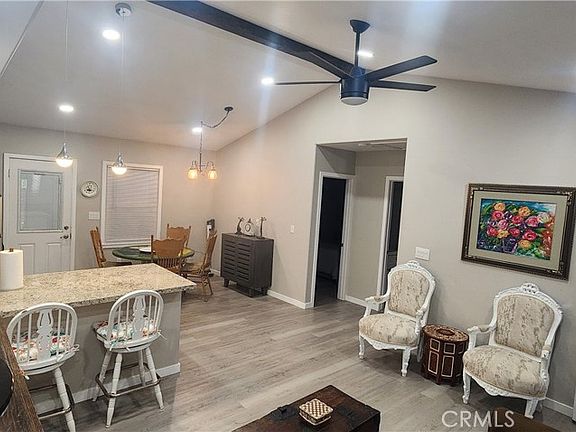 3rd image of 2534 Callender Rd