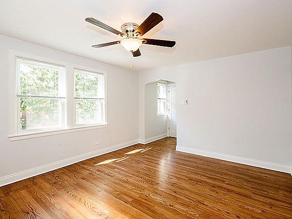 4th image of 6135 N Meade Ave #1