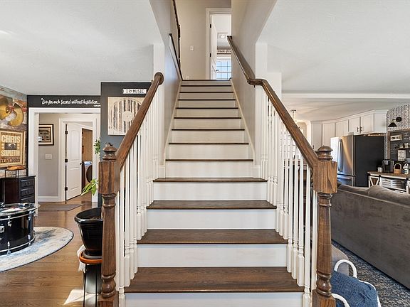 5th image of 4 Brooks Rd