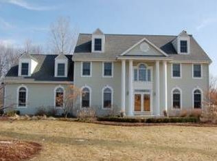 1570 Cedar Creek Pkwy, Grafton, WI 53024