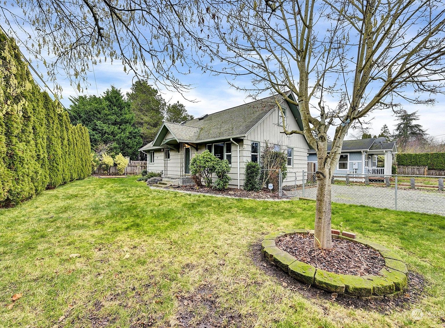 ✨Ree✨ 1706 E Pioneer Way, Puyallup, WA 98372 | MLS #2320502 | Zillow