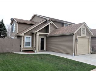 21 Brittany Ln, Glendale Heights, IL