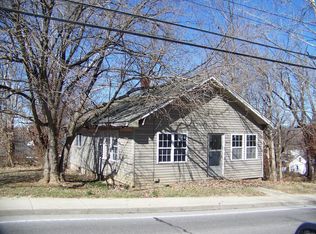 609 N Gospel St, Paoli, IN 47454