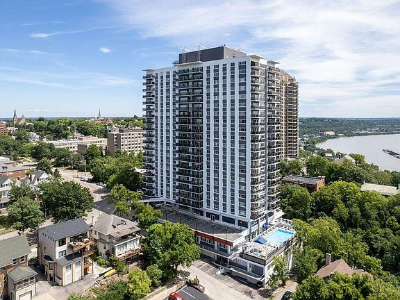 3rd image of 2200 Victory Pkwy Unit 1803