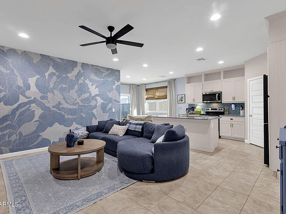 2nd image of 2532 W Shanley Avenue