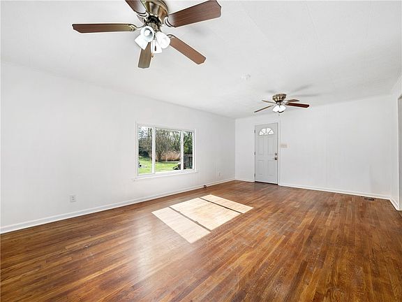 5th image of 2530 W Hardies Rd