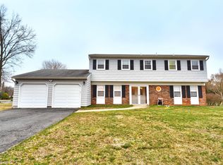 225 Sherwood Dr, Freehold, NJ 07728