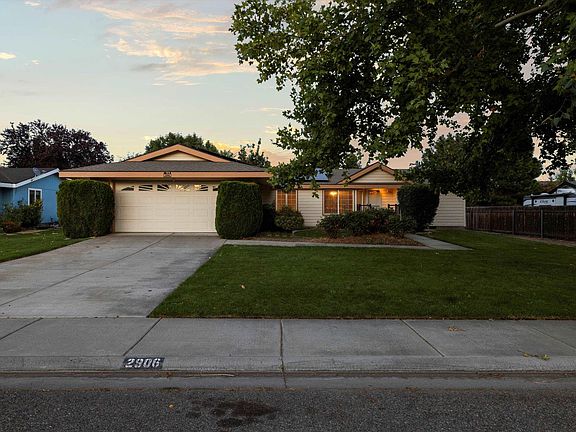 3rd image of 2906 Chicory Dr