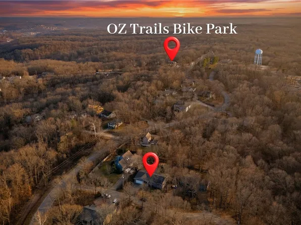 3 Cunningham Ln, Bella Vista, AR 72715