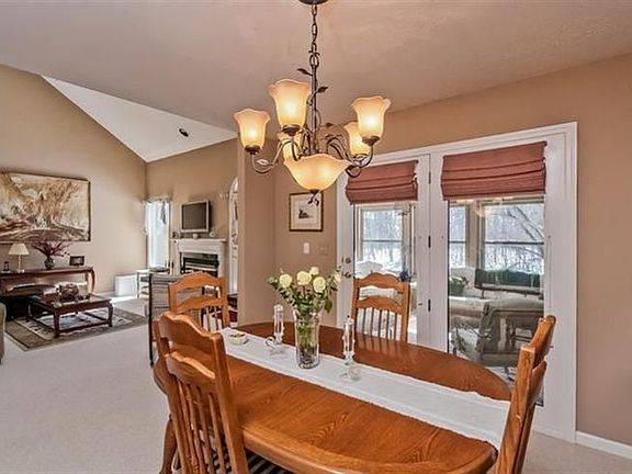 5th image of 2027 Bancroft Dr