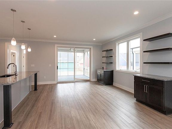 5th image of 1725 Alvord St