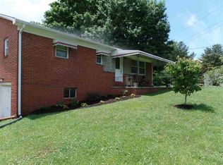325 Summitt Heights Dr, Jefferson City, TN 37760