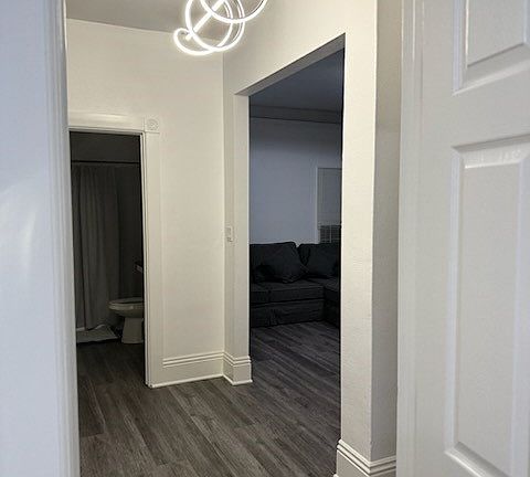 3rd image of 2536 Griffin Ave