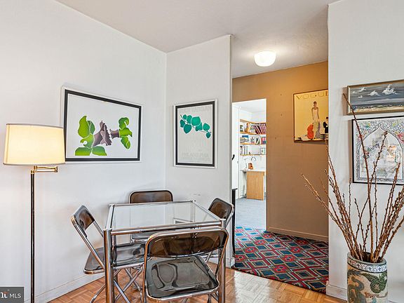 4th image of 604 S Washington Sq APT 2316