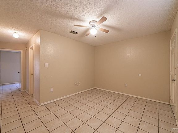 3rd image of 118 Gastel Cir APT 5