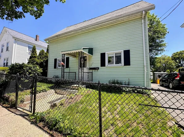27 Flint St, Lynn, MA 01905