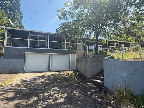 1308 SE Germond Ave, Roseburg, OR 97470