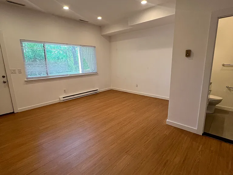 100 Hope St #5 — Photo 21