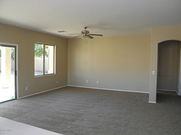 2nd image of 2202 E Redwood Dr