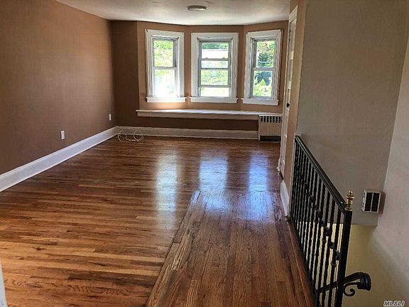 4th image of 108 Chestnut St Floor 2
