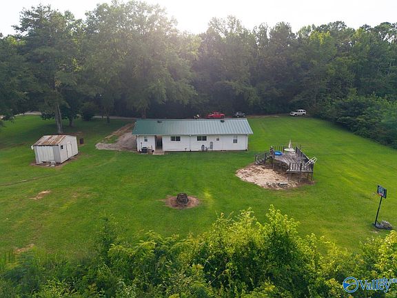 4th image of 314 Hickory St