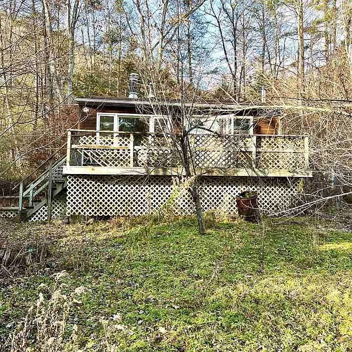 1st image of 60 Willa Ln