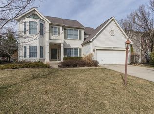12046 Cobblestone Dr, Fishers, IN 46037