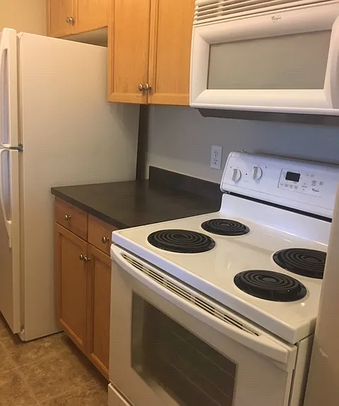 2098 Blackmud Creek Dr SW #123 — Photo 3