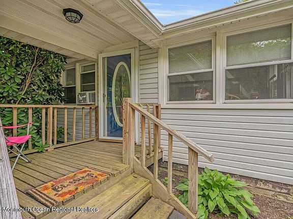 3rd image of 20 Barnegat Beach Dr