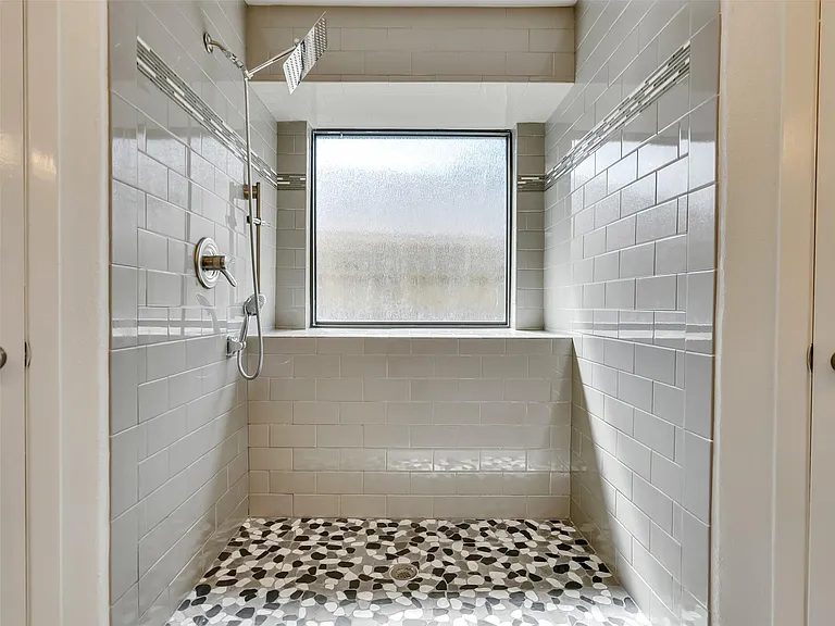 423 Forest Hills Dr — Photo 34