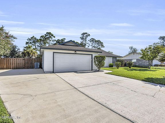 3rd image of 1778 OLIVE Court