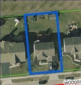 3rd image of 1884 Woodside Dr