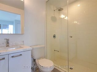 2221 Yonge St #1103, Toronto, ON M4S 0B8